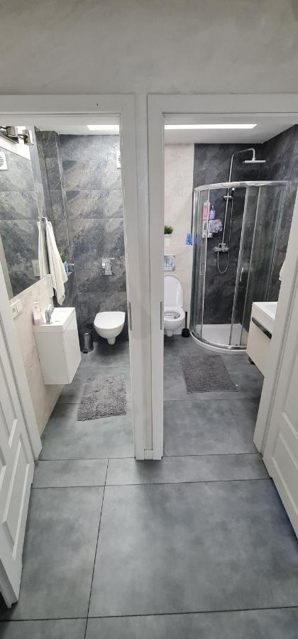 Апартаменты Pokoje Zeromskiego 1B Белосток Экстерьер фото