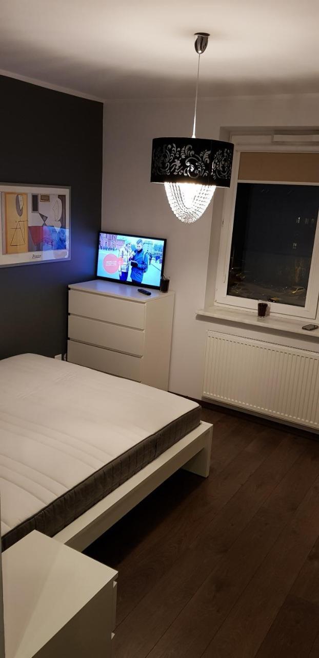 Апартаменты Pokoje Zeromskiego 1B Белосток Экстерьер фото
